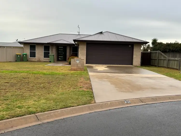 21 Murray Street, Oakey QLD 4401