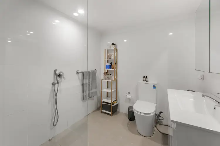 Fourth view of Homely unit listing, 8/2-4 Adelong Street, Sutherland NSW 2232