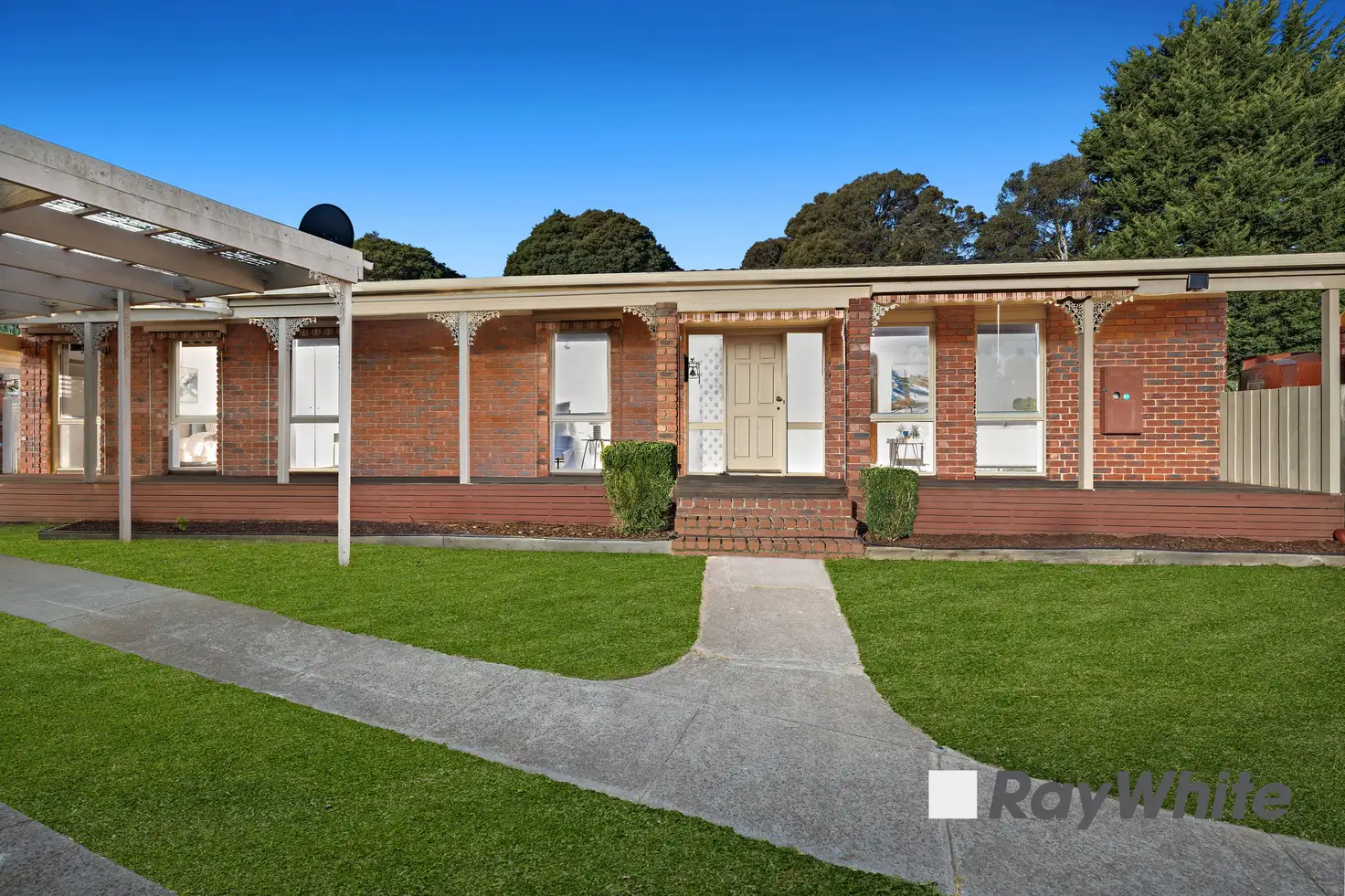 Main view of Homely house listing, 2 Rhyl Close, Endeavour Hills VIC 3802