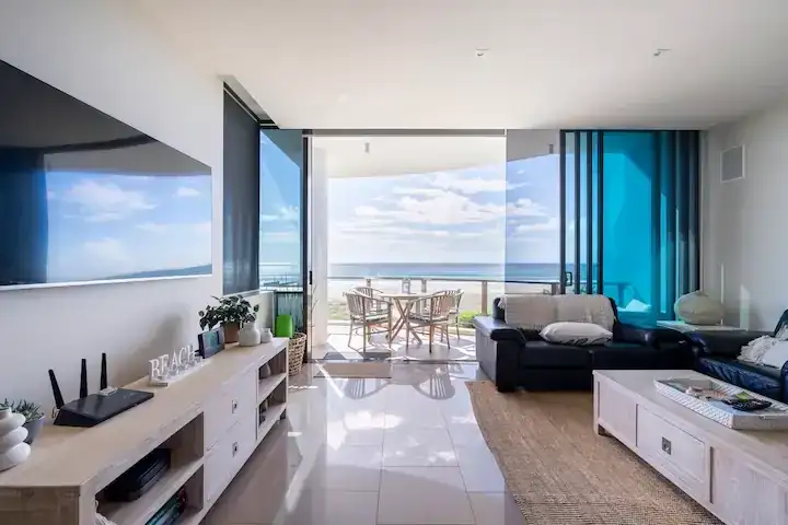 5/239 Golden Four Drive, Bilinga QLD 4225