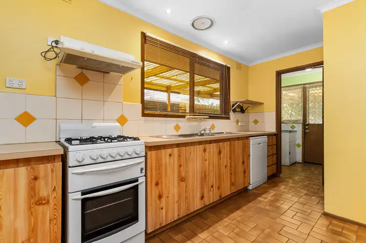 Fifth view of Homely house listing, 2 Banbury Court, Somerville VIC 3912
