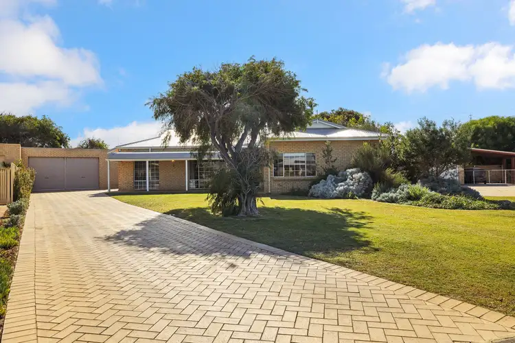 9 Ayres Crescent, Lancelin WA 6044