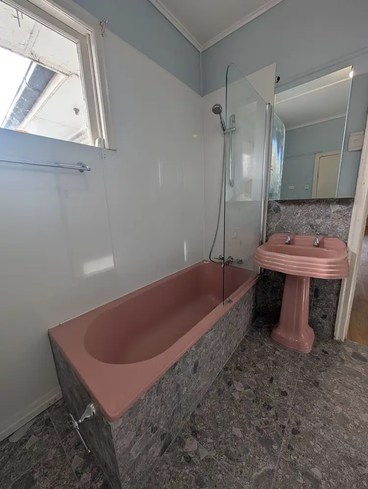 Fourth view of Homely other listing, 8b Charlotte Street, Crows Nest QLD 4355