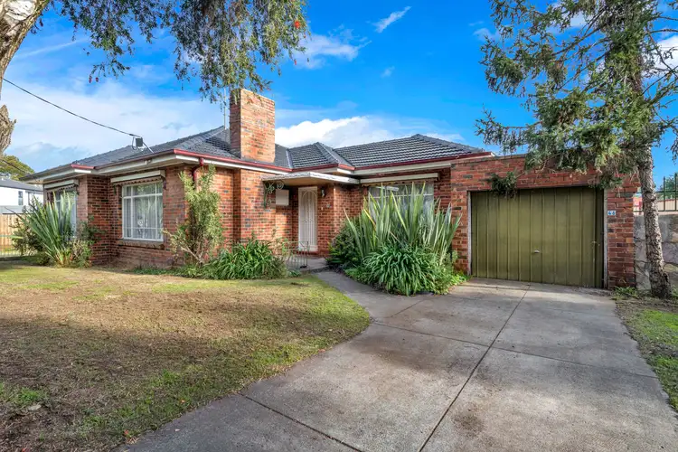 46 Wallace Crescent, Strathmore VIC 3041