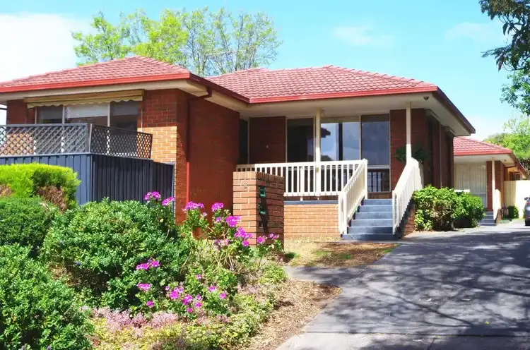 1/2 Middlefield Drive, Blackburn North VIC 3130