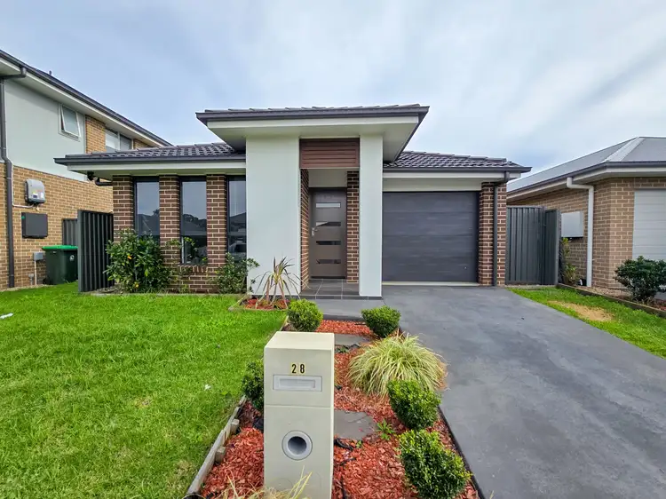 28 Limestone Avenue, Spring Farm NSW 2570