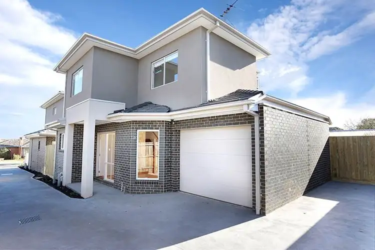 2/70 Augustine Terrace, Glenroy VIC 3046