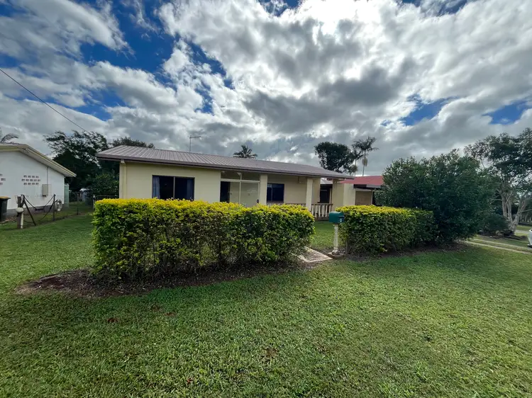 9 Bernard Street, Malanda QLD 4885
