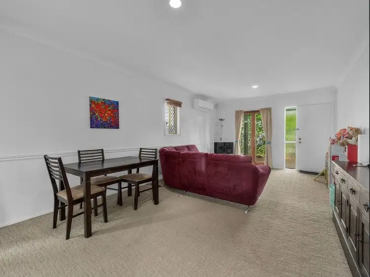 Second view of Homely townhouse listing, 1/32 Sinclair Street, Kangaroo Point QLD 4169