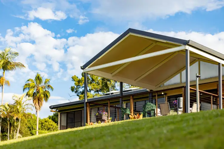 "Oatlands" 339-341 Western Avenue, Montville QLD 4560