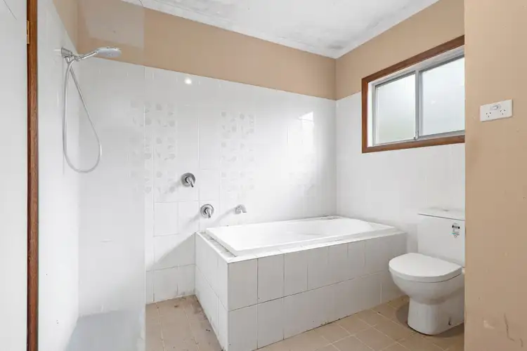 Sixth view of Homely house listing, 9 Florence Avenue, Kurrajong NSW 2758