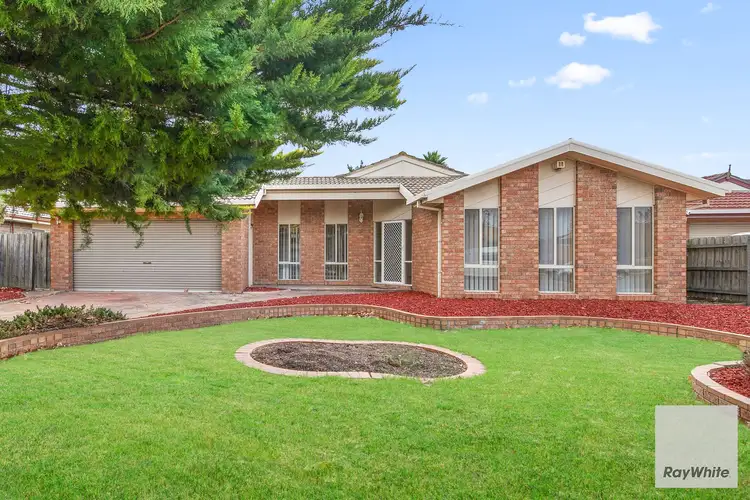33 Sandpiper Drive, Taylors Lakes VIC 3038