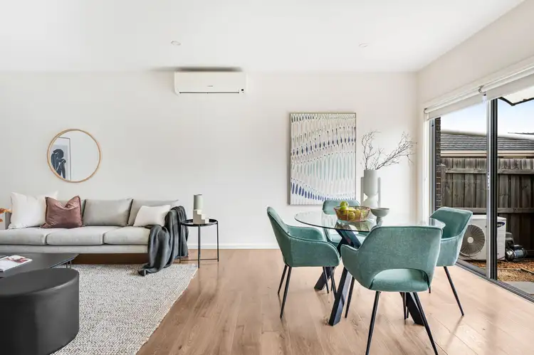 2/16 Jinghi Road, Reservoir VIC 3073