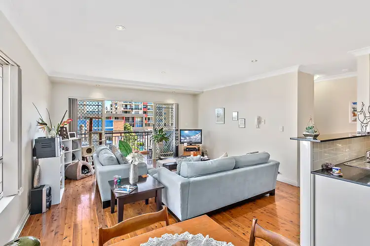 Fifth view of Homely unit listing, 12/12-14 Gladstone Avenue, Wollongong NSW 2500