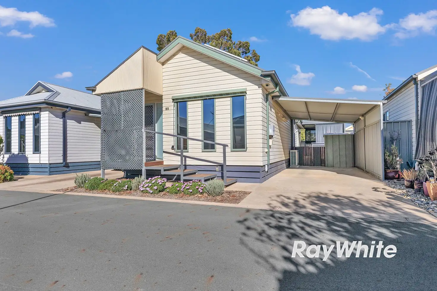 Main view of Homely villa listing, 27/65-73 Northern Highway (Sun River Home Park), Echuca VIC 3564