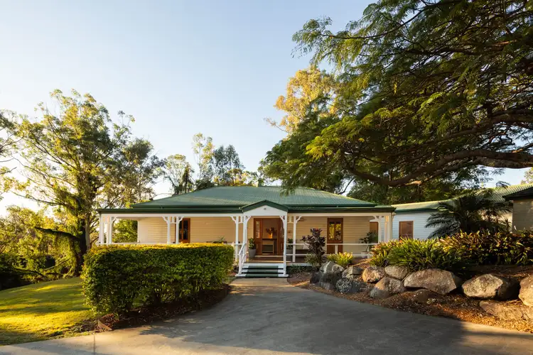 2097 Roghan Road, Bridgeman Downs QLD 4035