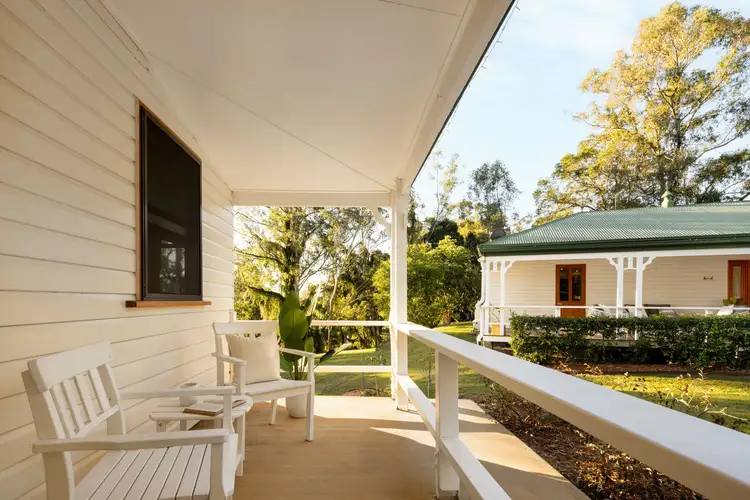 2097 Roghan Road, Bridgeman Downs QLD 4035