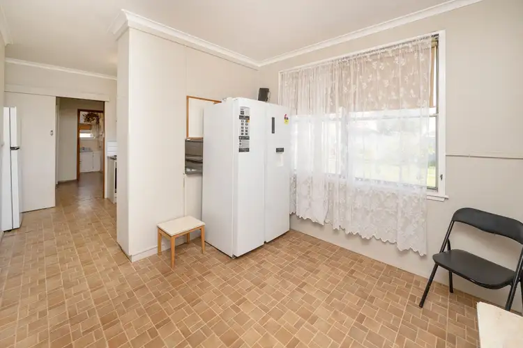 Fifth view of Homely house listing, 112 Murlong Street, Swan Hill VIC 3585