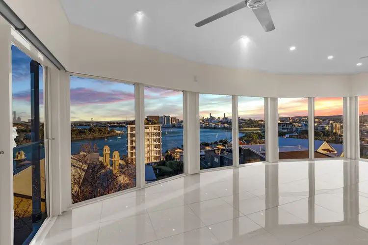 17 Dickson Terrace, Hamilton QLD 4007