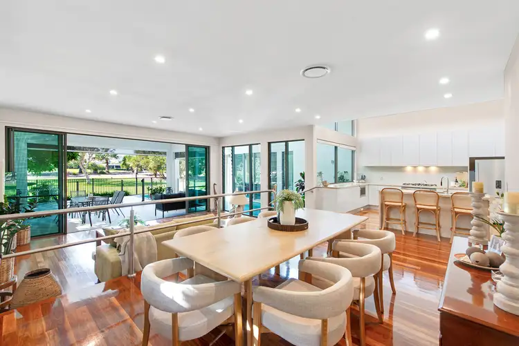2272 Banksia Lakes Drive, Sanctuary Cove QLD 4212