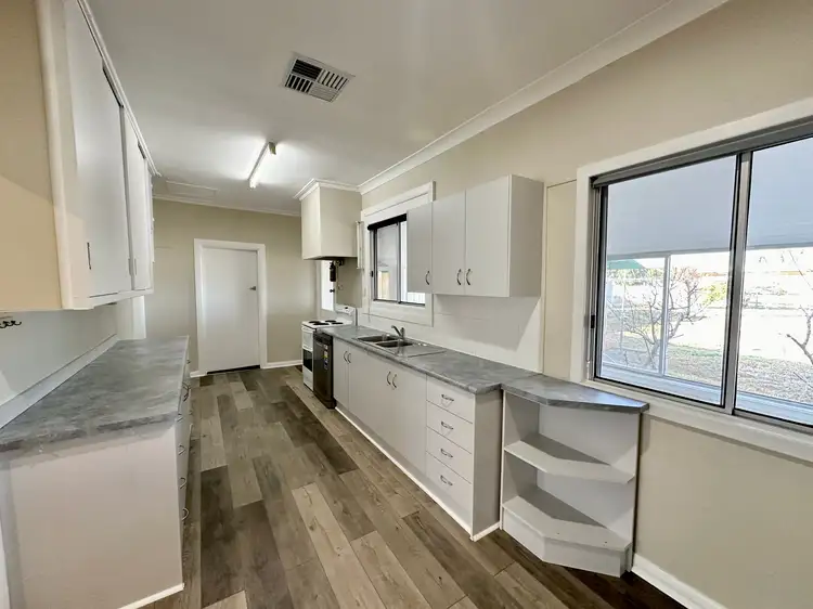 Sixth view of Homely house listing, 2 Cannawigara Road, Bordertown SA 5268