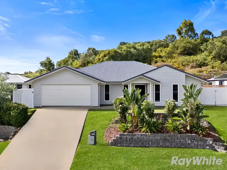 15 Cape Manifold Avenue, Pacific Heights QLD 4703