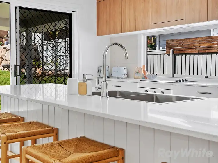 Second view of Homely house listing, 15 Cape Manifold Avenue, Pacific Heights QLD 4703
