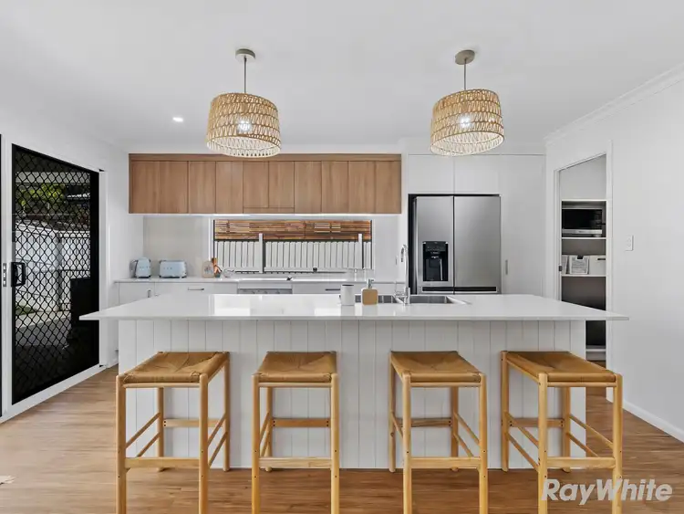 Fifth view of Homely house listing, 15 Cape Manifold Avenue, Pacific Heights QLD 4703