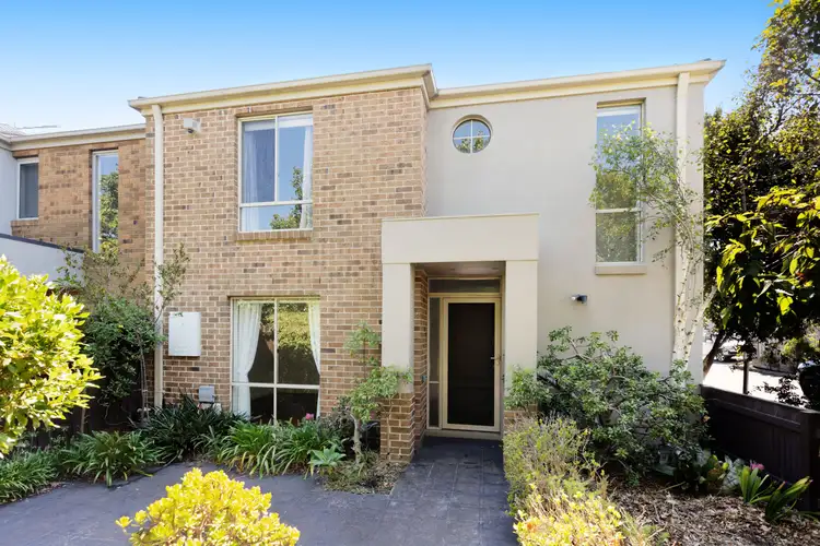 15 Mulsanne Lane, Bentleigh East VIC 3165