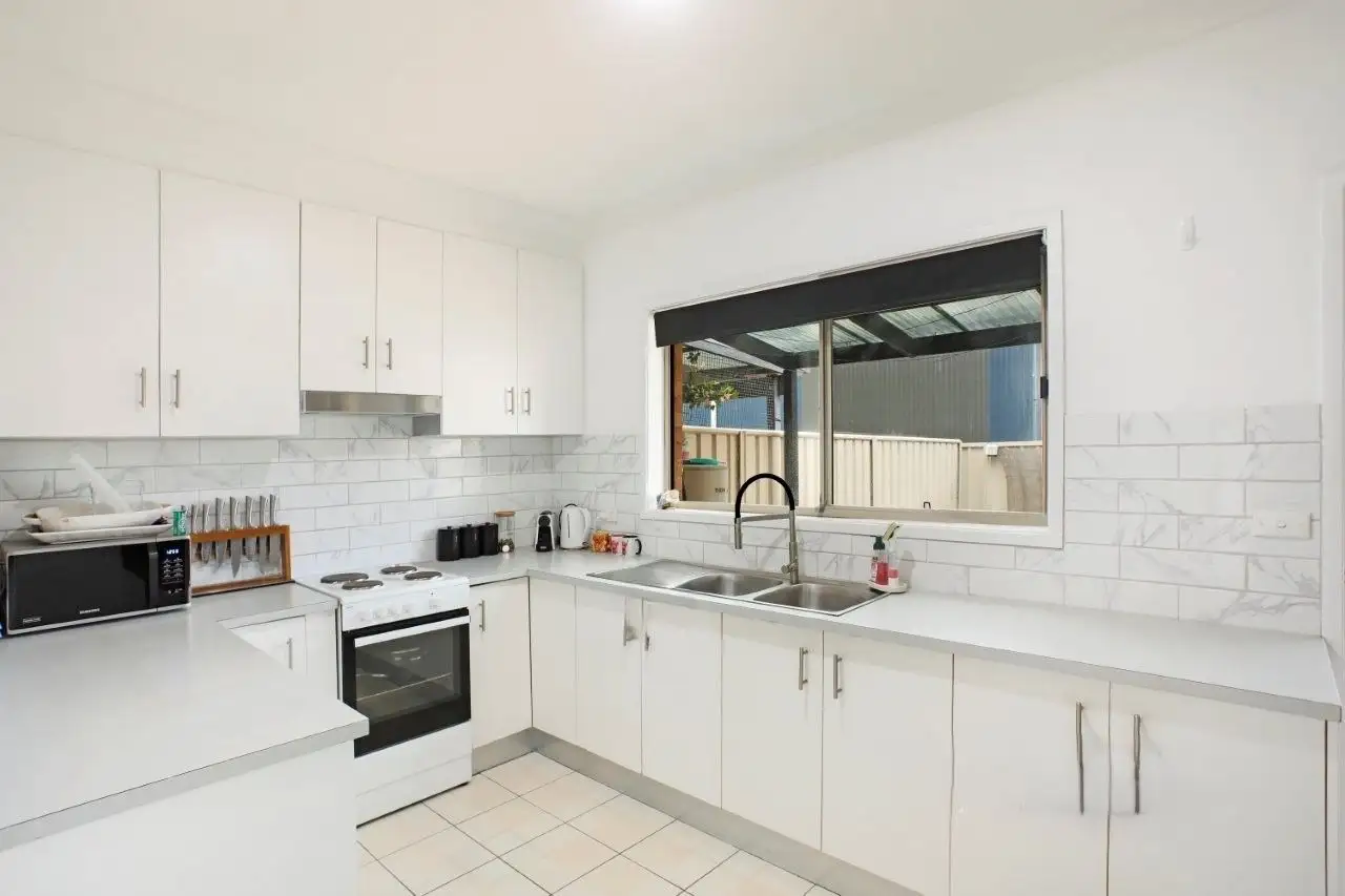 Main view of Homely townhouse listing, 5/11 Grove Circuit, Lake Illawarra NSW 2528