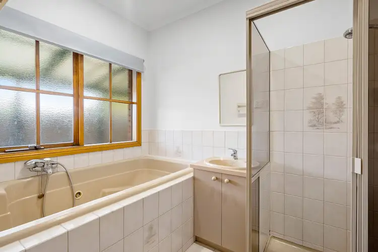 Fifth view of Homely house listing, 8 Cuneata Close, Langwarrin VIC 3910