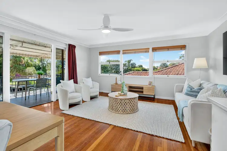 82 Brodie Street, Holland Park West QLD 4121