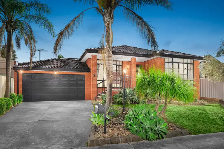 2 Silverthorn Court, Mill Park VIC 3082
