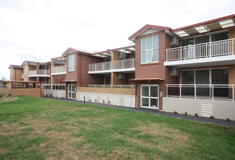 29/221A Waterworth Drive, Mount Annan NSW 2567