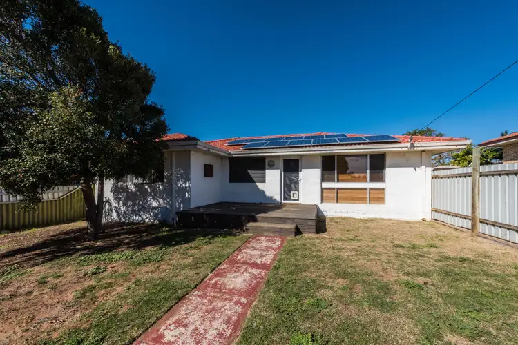 75 Kenny Crescent, Rangeway WA 6530