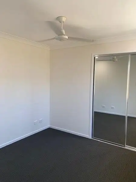 Fifth view of Homely house listing, 2/33 Locke Crescent, Redbank Plains QLD 4301