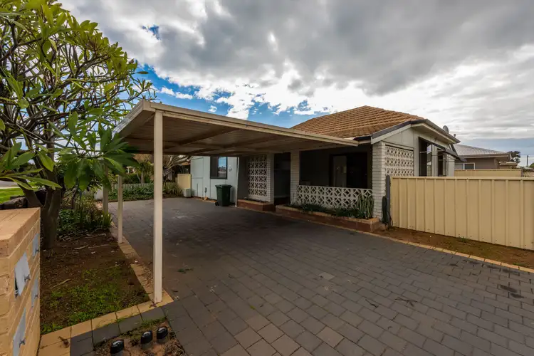 1/235 Third Street, Wonthella WA 6530