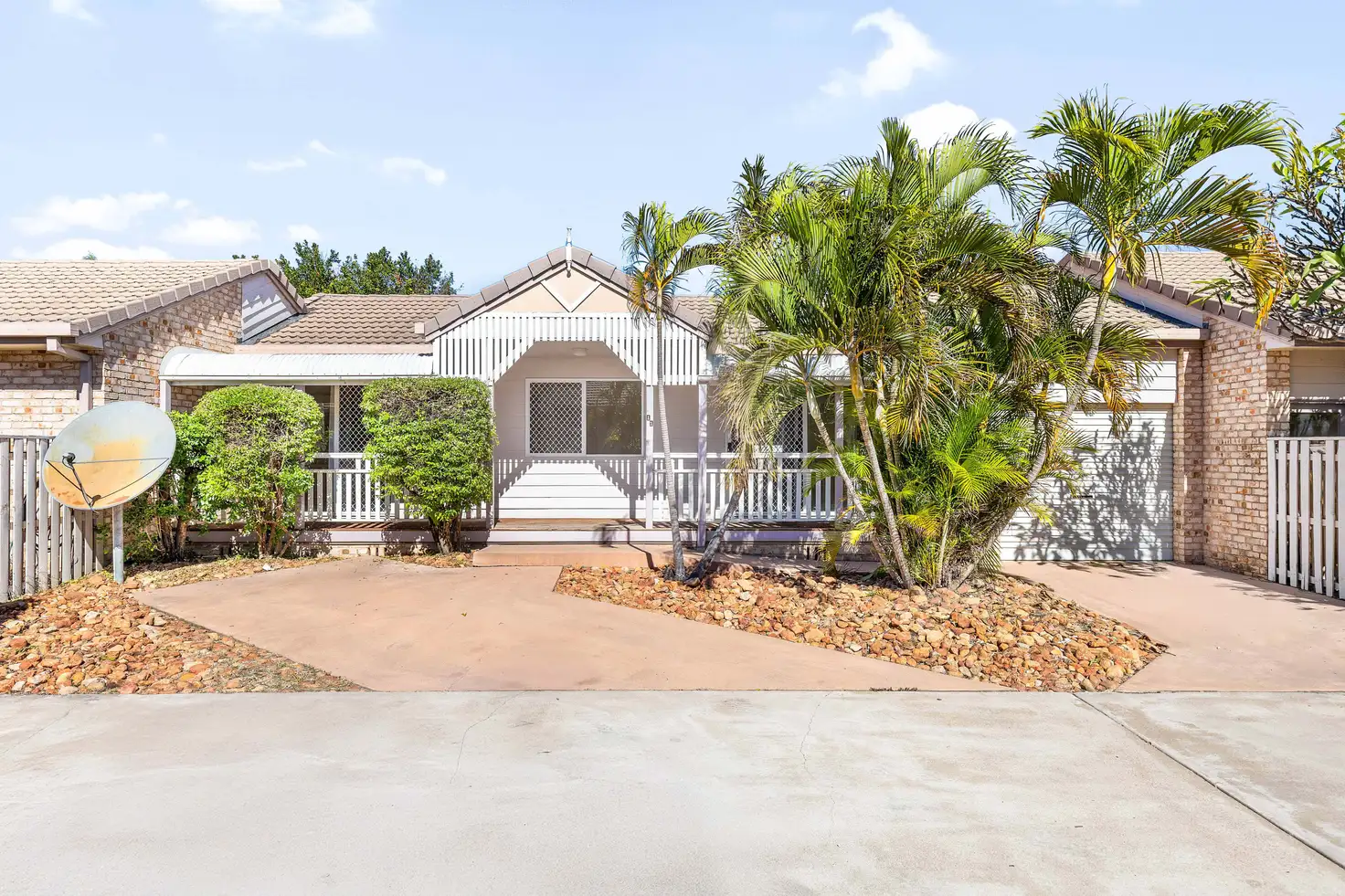 Main view of Homely house listing, 11/24 Riverview Street, Emerald QLD 4720