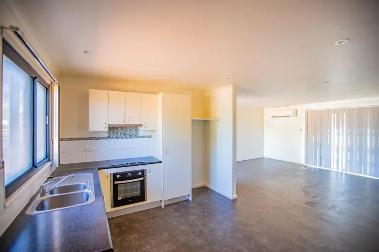 3/2 Phalarope Way, South Hedland WA 6722