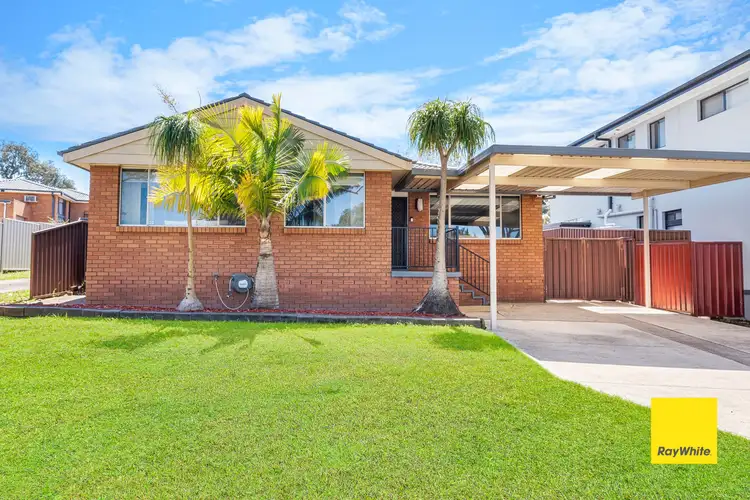 8 Glenn Street, Dean Park NSW 2761