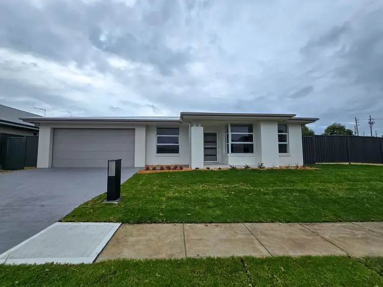 25 Mcgregor Way, Spring Farm NSW 2570