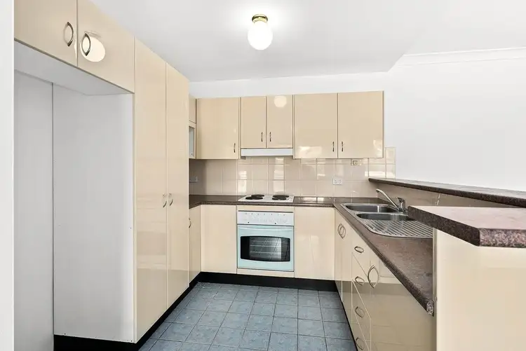 Fourth view of Homely unit listing, 9/92-96 Allison Crescent, Menai NSW 2234
