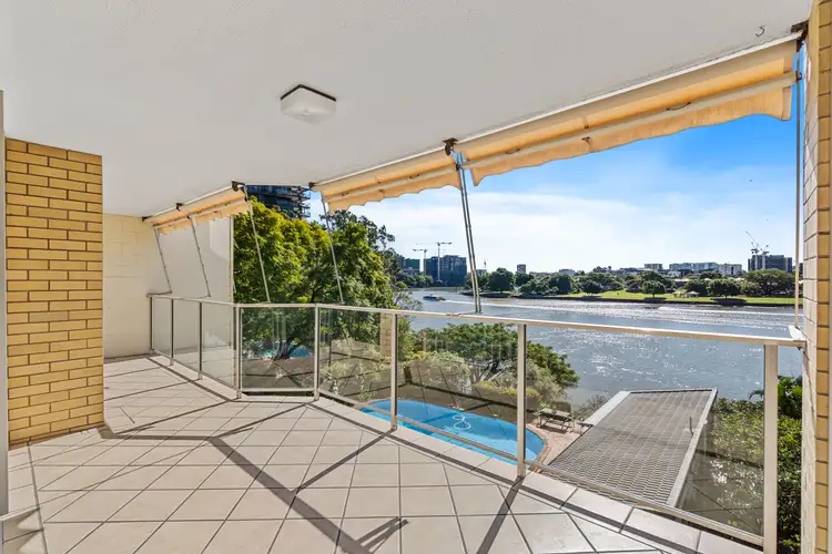 10/82 Sandford Street, St Lucia QLD 4067