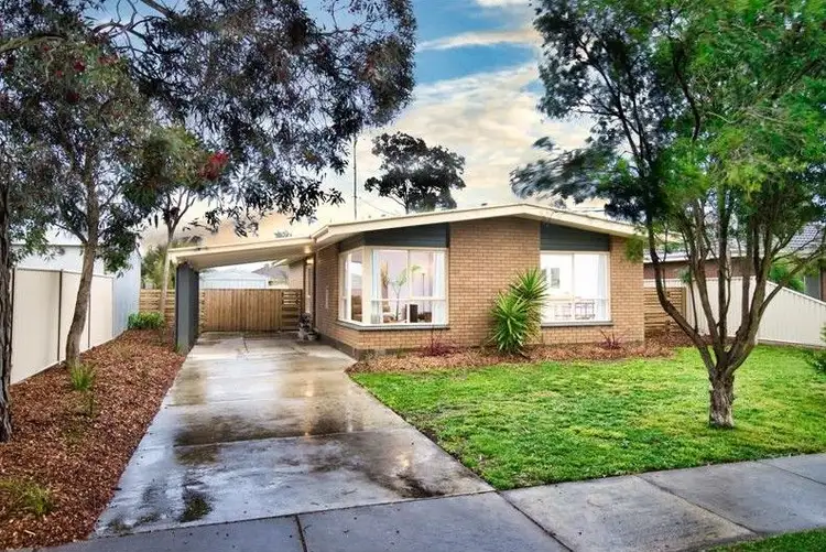 1 Halbert Street, Wendouree VIC 3355