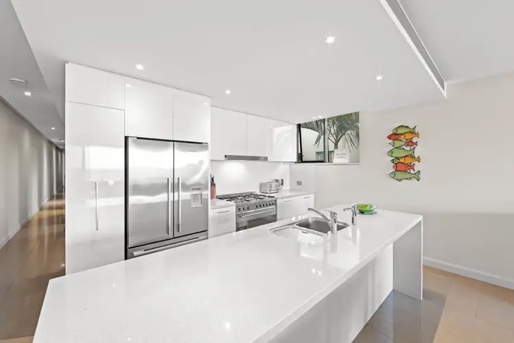 3/239 Golden Four Drive, Bilinga QLD 4225
