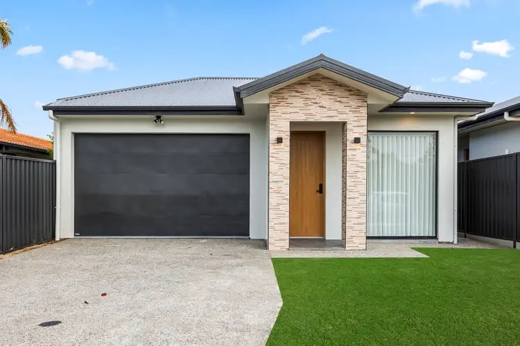 15 Lochside Drive, West Lakes SA 5021
