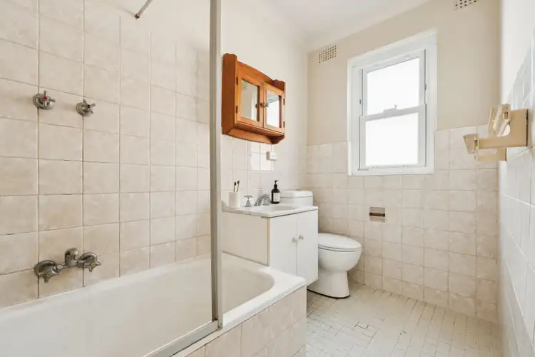 Fifth view of Homely apartment listing, 5/19A Poate Road, Centennial Park NSW 2021