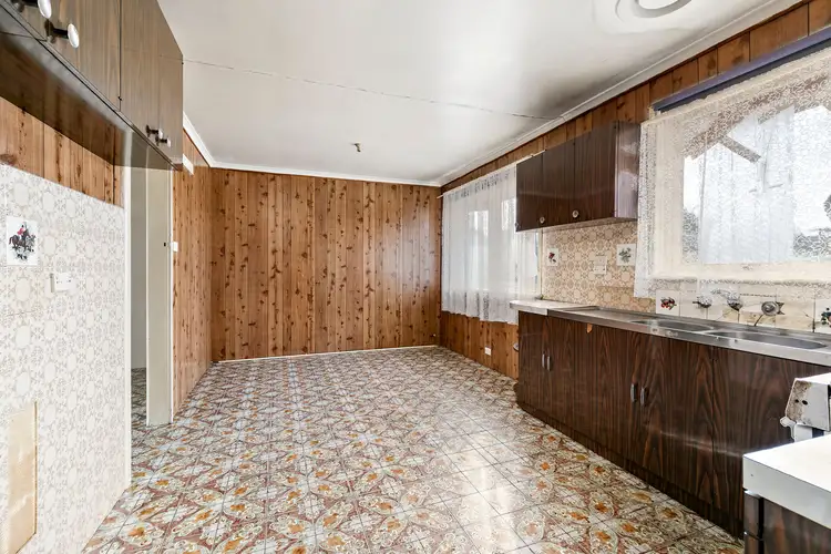 Fifth view of Homely house listing, 2 Hugo Court, Fawkner VIC 3060