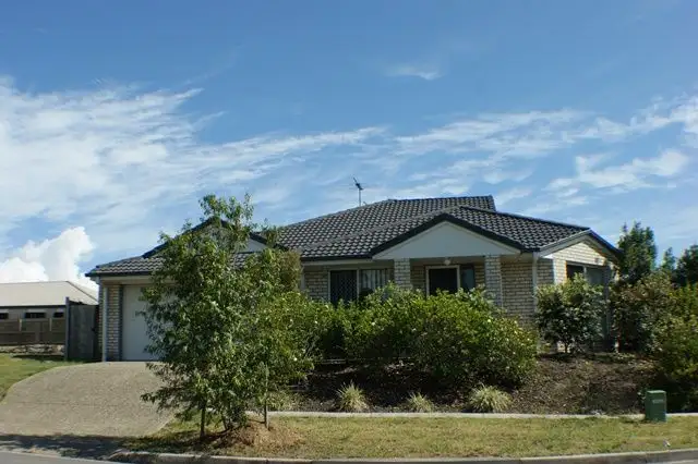 2/52 Amity Drive, Rothwell QLD 4022