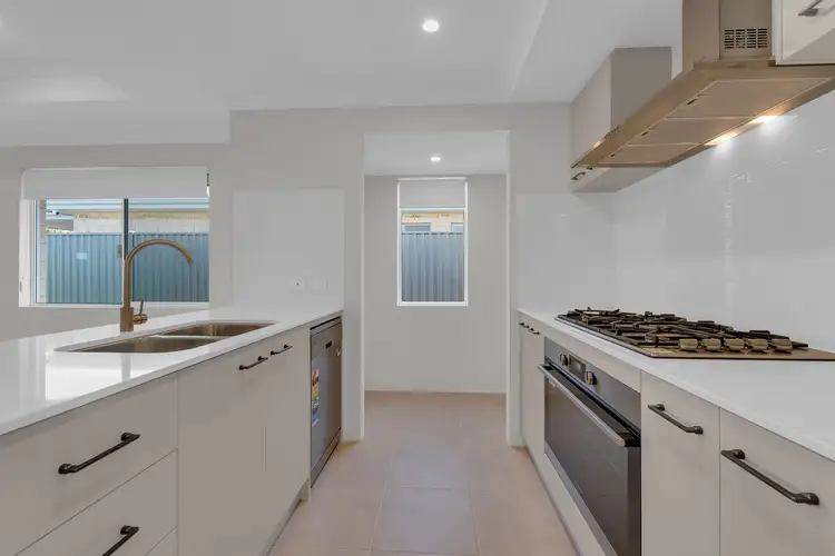 13 Chorley Way, Wellard WA 6170